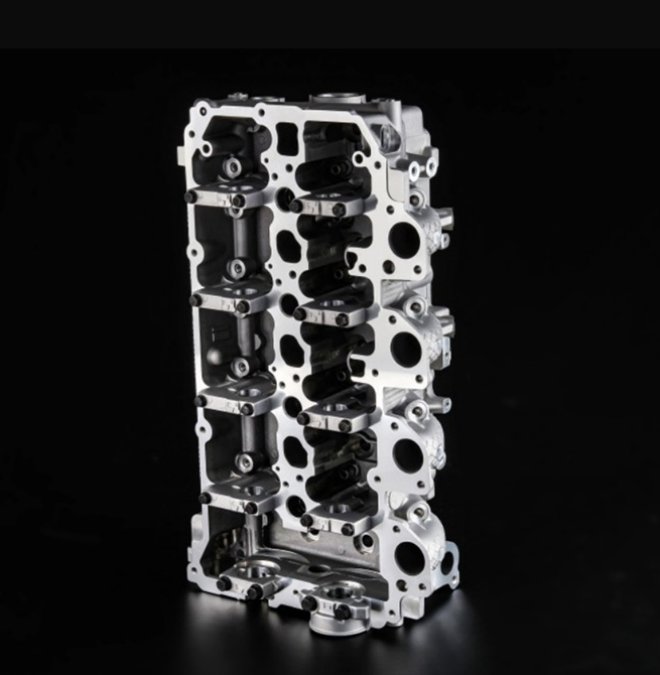 Automobile Engine Cylinder Head